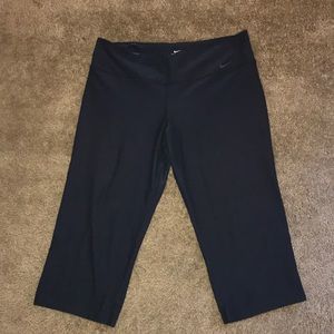 Nike wide leg Capri pant